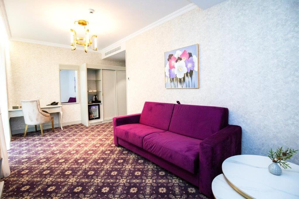 Hotel Foisorul Cu Flori Синая Екстериор снимка