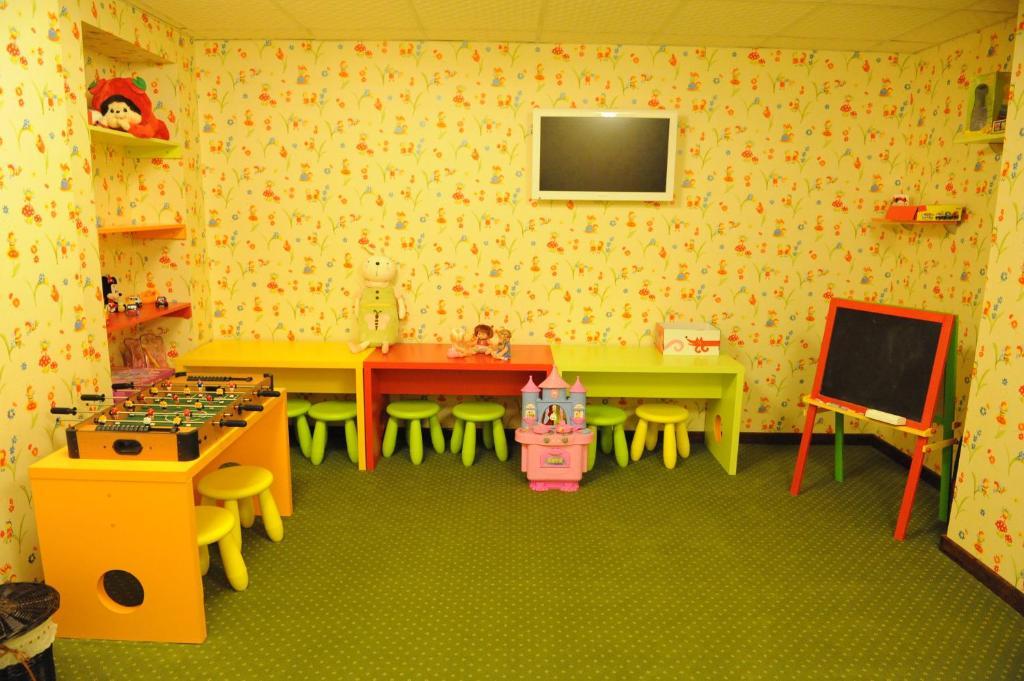 Hotel Foisorul Cu Flori Синая Екстериор снимка
