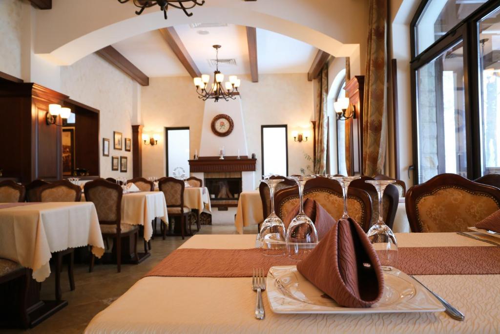 Hotel Foisorul Cu Flori Синая Екстериор снимка