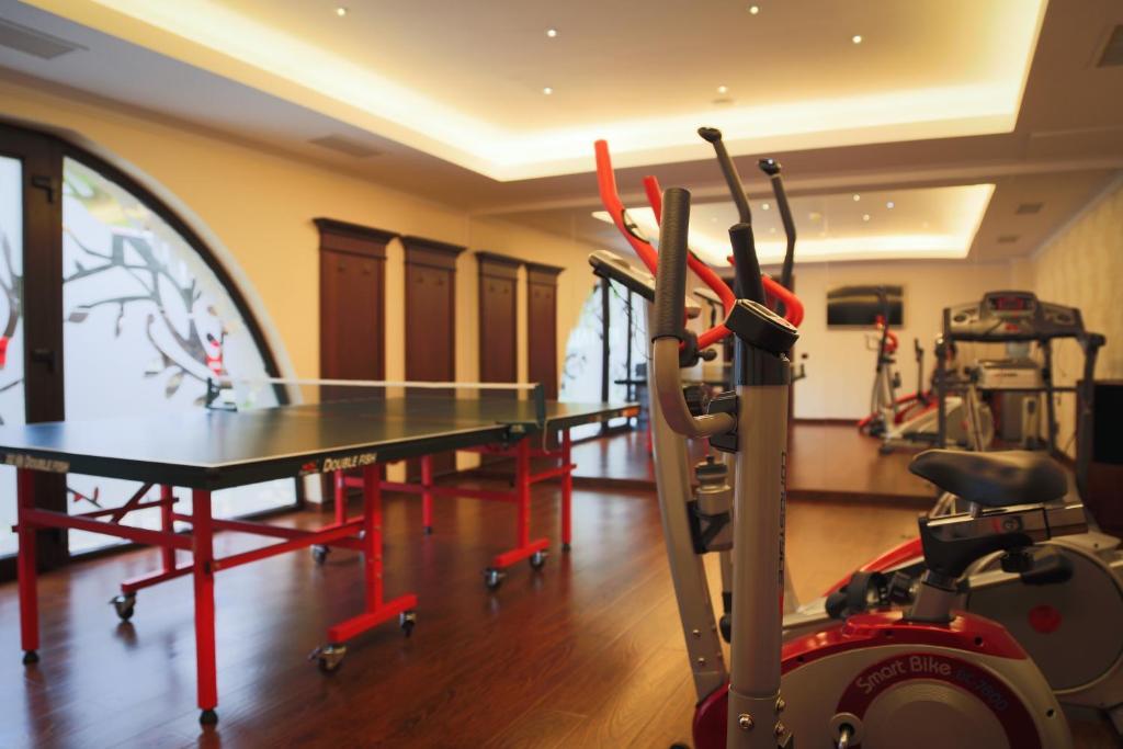 Hotel Foisorul Cu Flori Синая Екстериор снимка